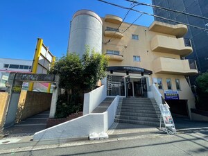 サンパレス北花田外観写真