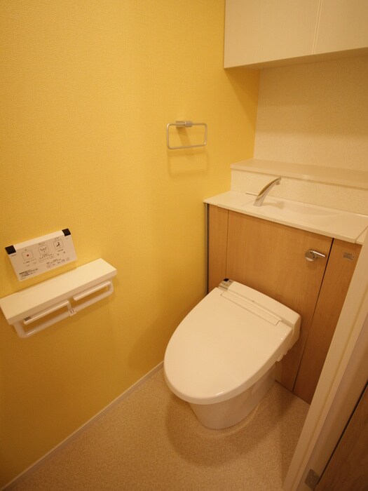 物件内観写真14　(トイレ)