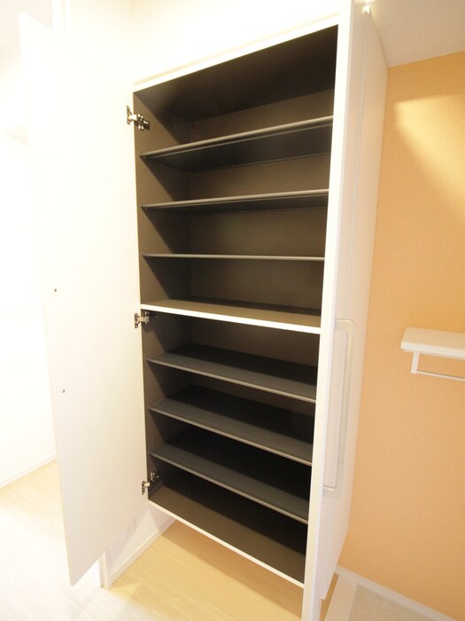 物件内観写真17　(靴箱)