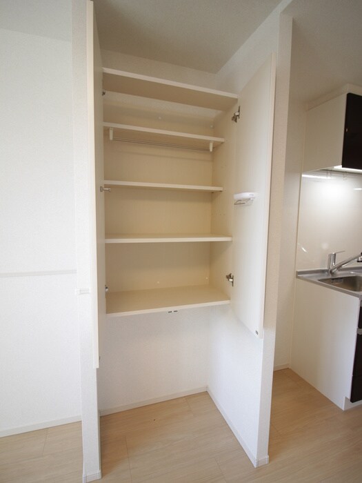 物件内観写真19　(収納)