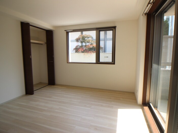 物件内観写真10　(居室)