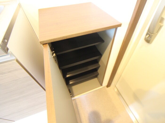 物件内観写真15　(靴箱)