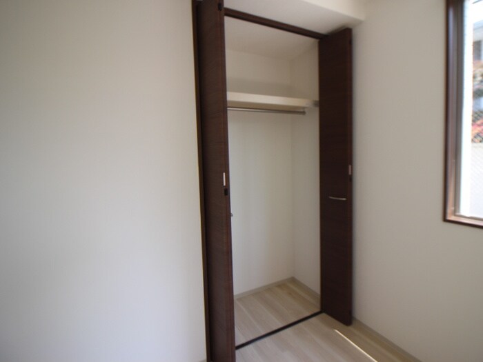 物件内観写真18　(収納)