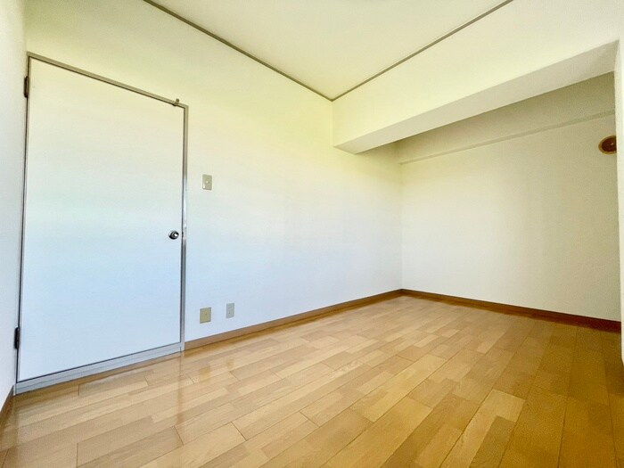 物件内観写真12　(居室)