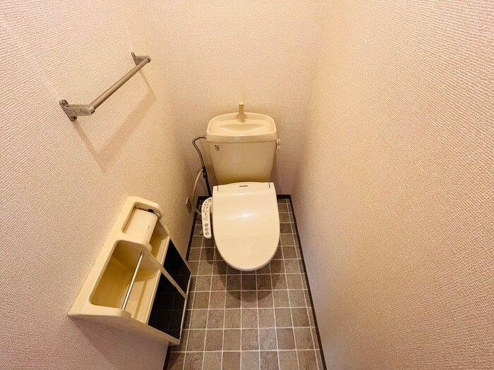 物件内観写真12　(トイレ)