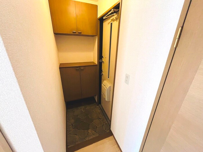 物件内観写真14　(玄関)