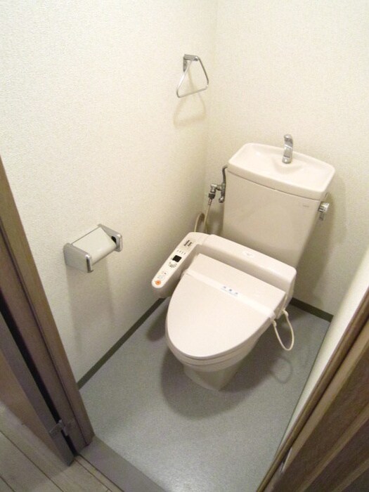 物件内観写真9　(トイレ)