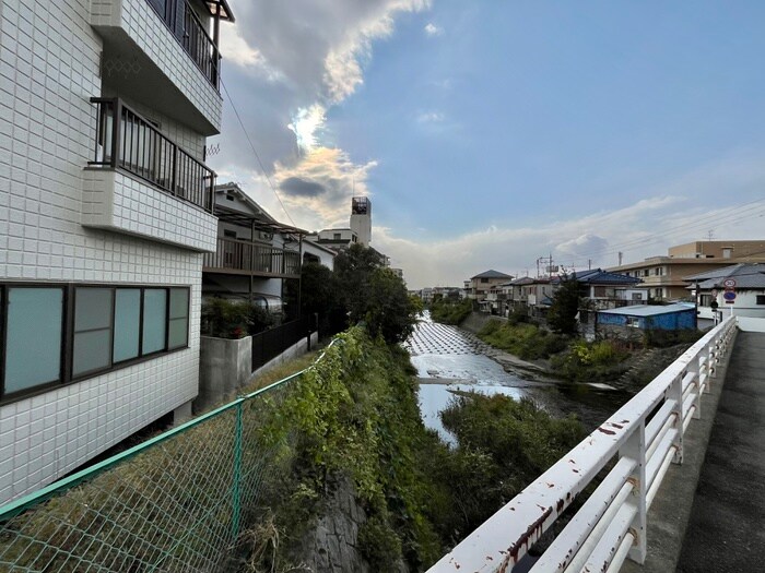 物件外観写真5　(周辺環境)