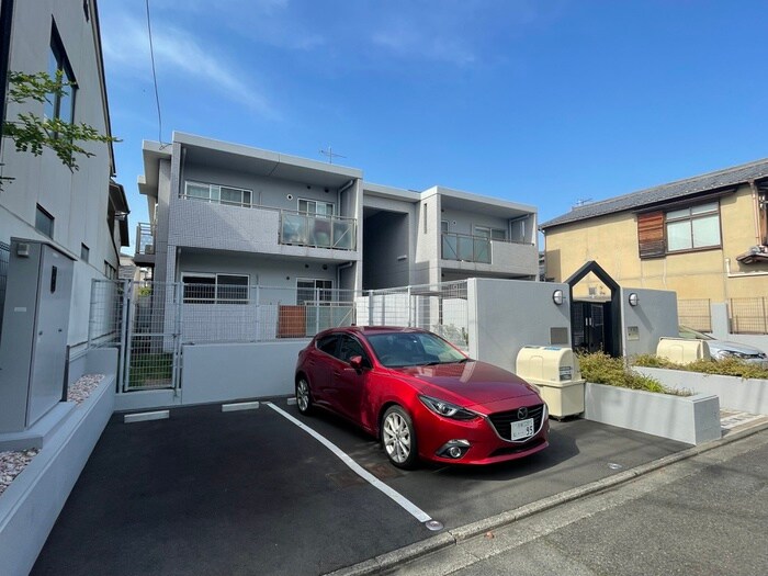 物件外観写真1　(外観写真)