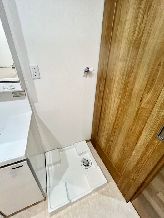 物件内観写真14　(洗濯機置場)