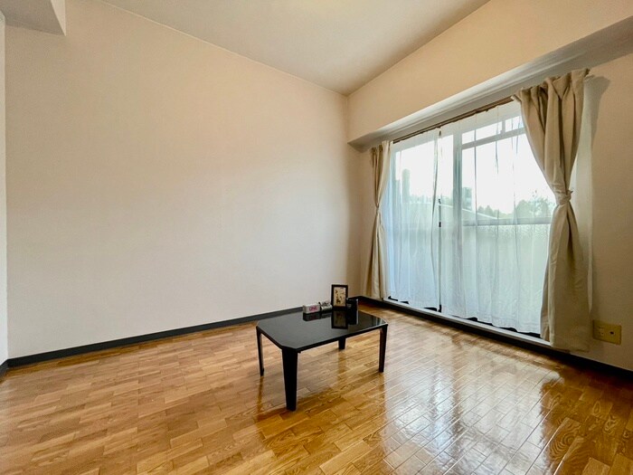 物件内観写真10　(居室)