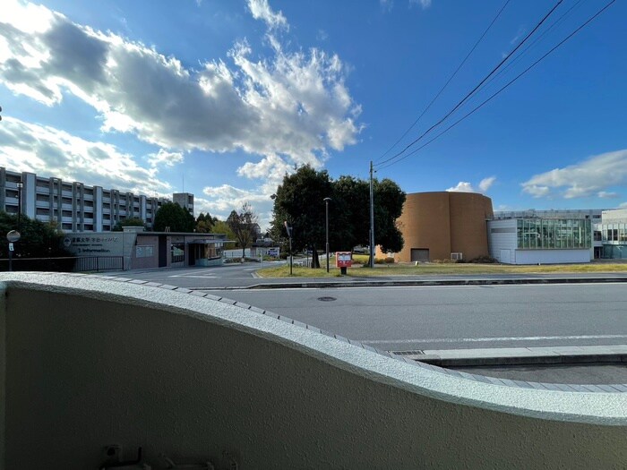 物件内観写真22　(室内からの展望)