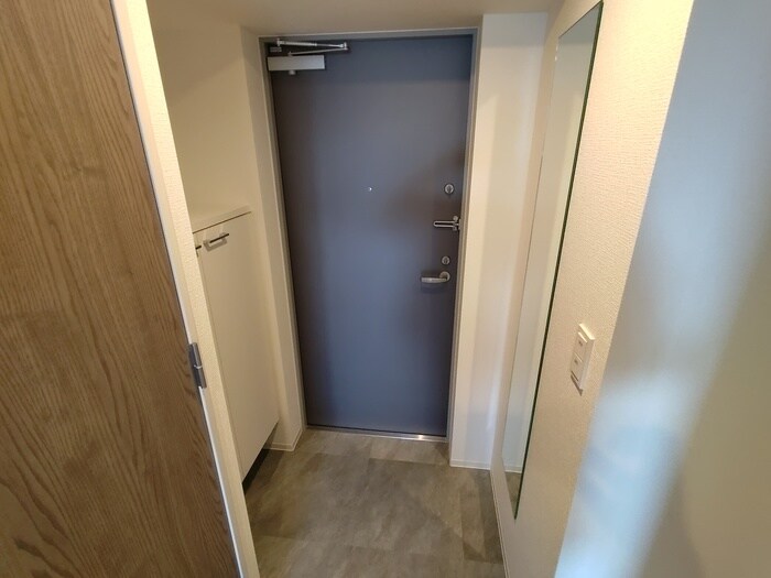 物件内観写真15　(玄関)