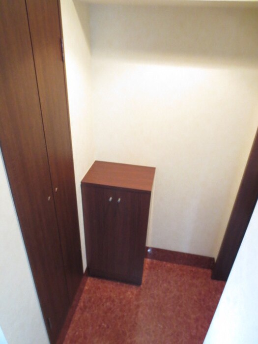 物件内観写真14　(玄関)