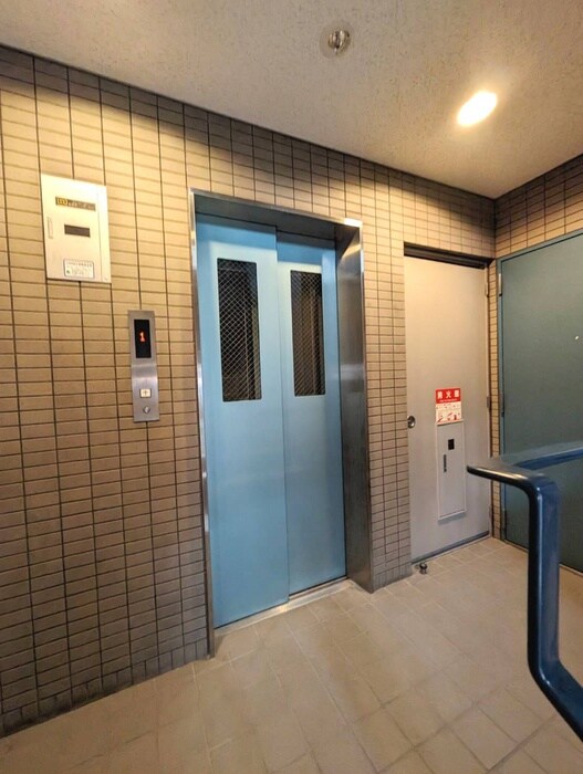 物件外観写真6　(建物設備)