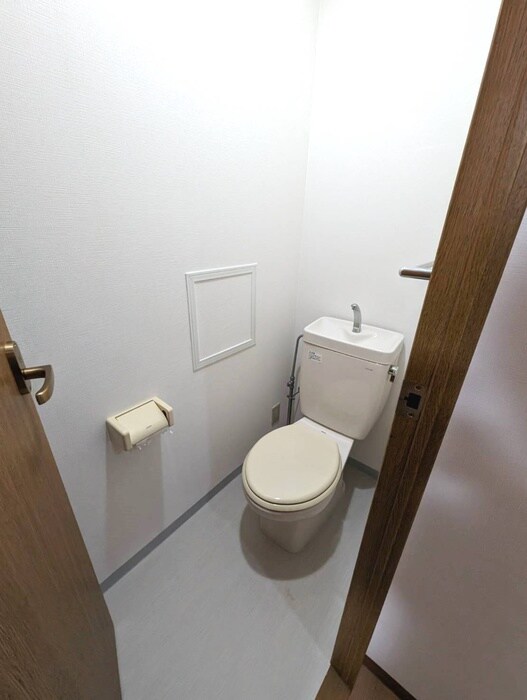 物件内観写真11　(トイレ)