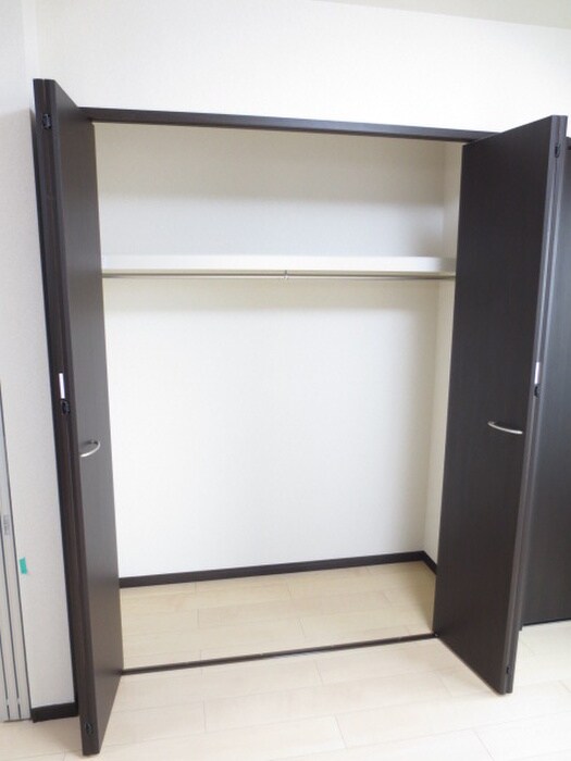 物件内観写真11　(収納)