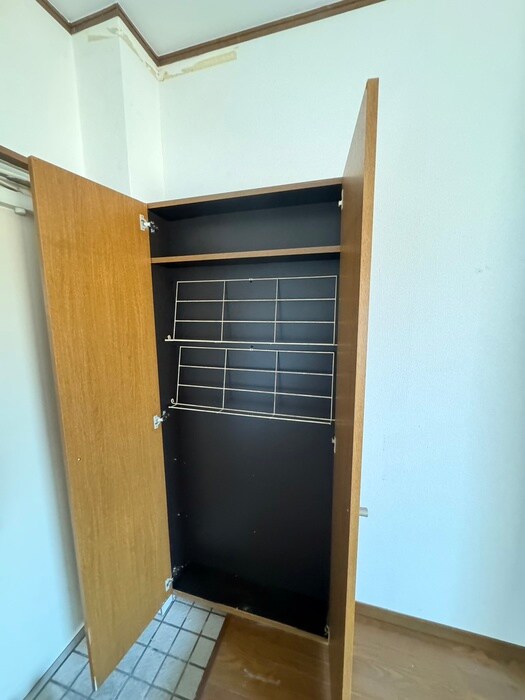 物件内観写真15　(靴箱)