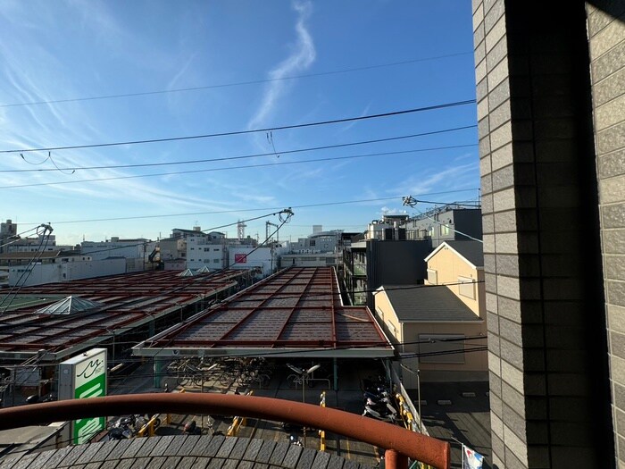 物件内観写真20　(室内からの展望)