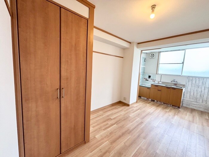 物件内観写真18　(居室)