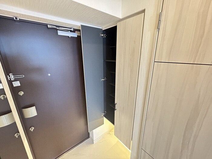 物件内観写真12　(靴箱)