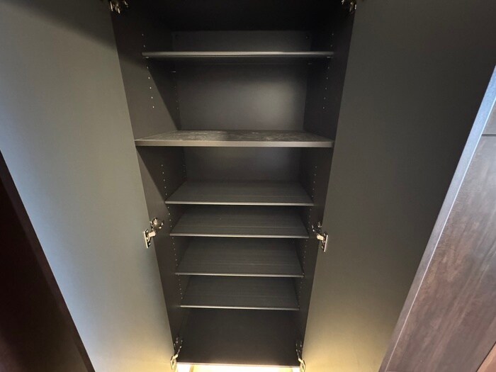 物件内観写真16　(玄関)