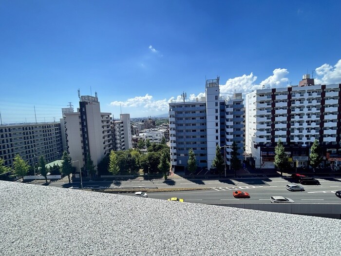 物件内観写真16　(室内からの展望)