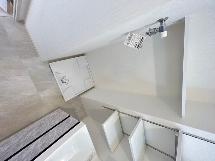 物件内観写真17　(洗濯機置場)