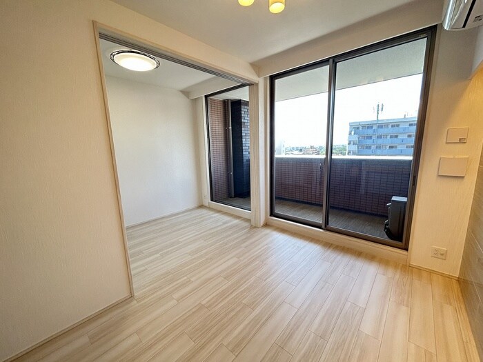 物件内観写真18　(居室)