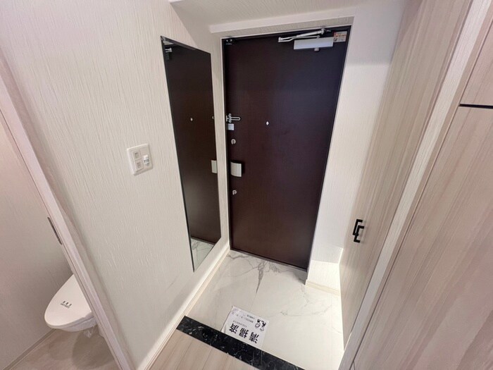 物件内観写真21　(玄関)