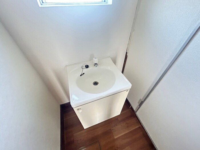 物件内観写真3　(洗面)
