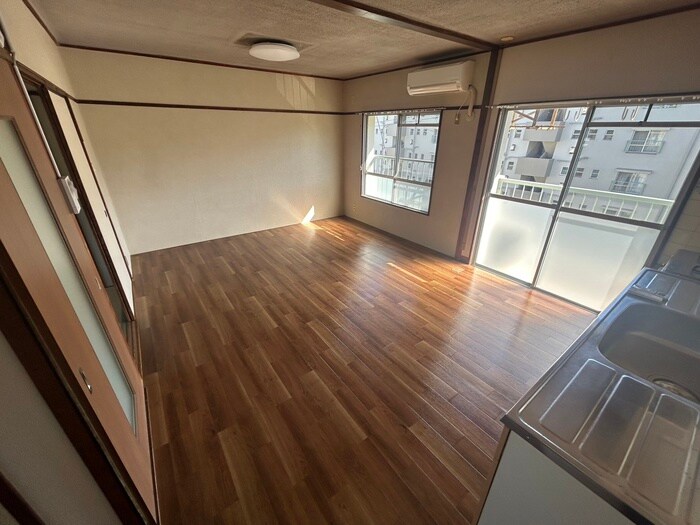 物件内観写真10　(居室)