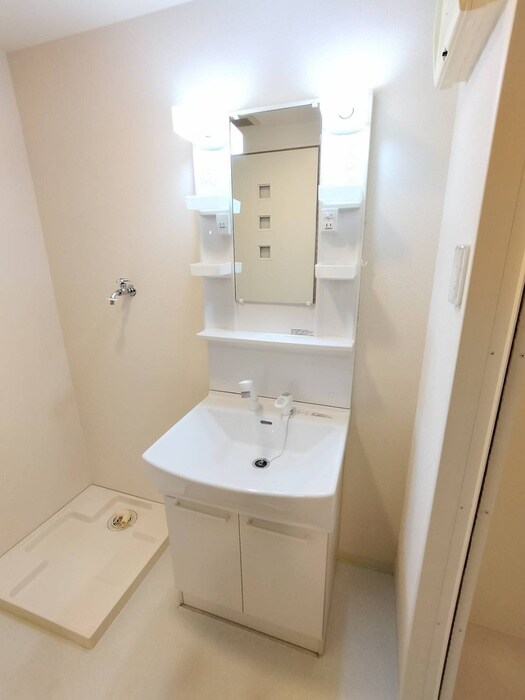 物件内観写真9　(洗面)