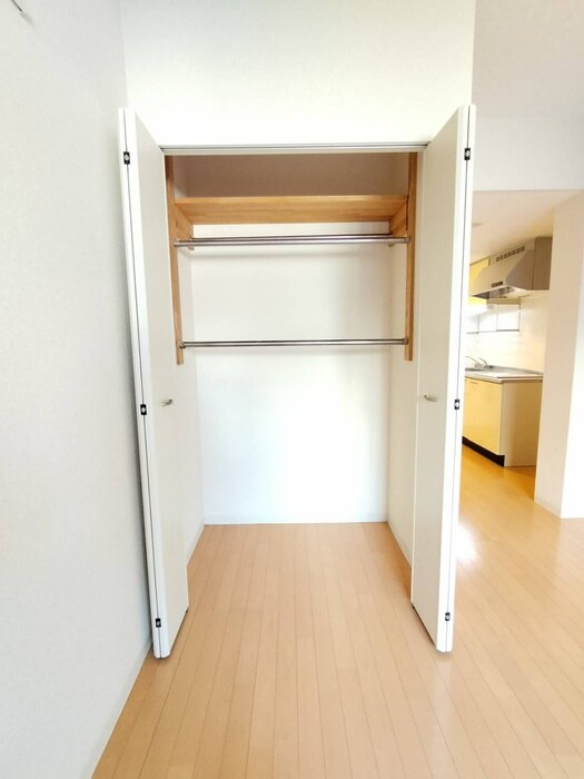 物件内観写真13　(収納)