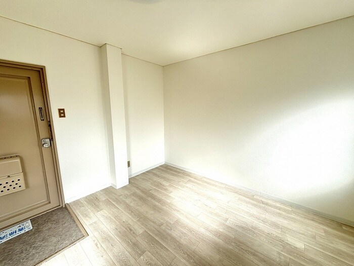 物件内観写真13　(居室)