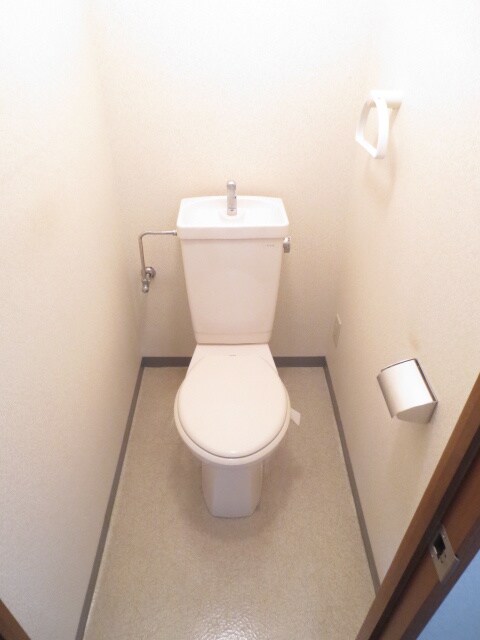 物件内観写真13　(トイレ)