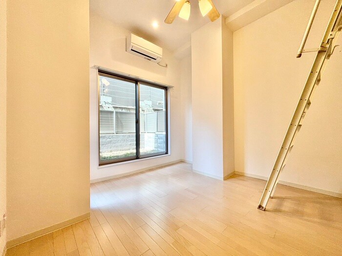 物件内観写真9　(居室)