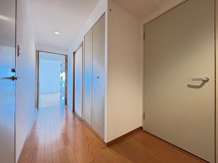 物件内観写真16　(廊下)
