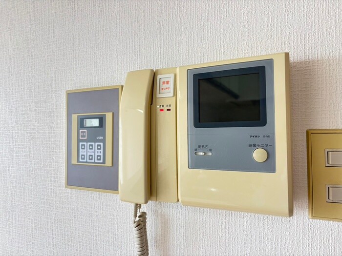 物件内観写真18　(廊下)