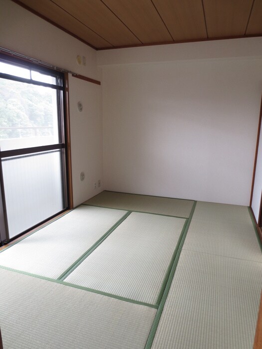 物件内観写真11　(居室)