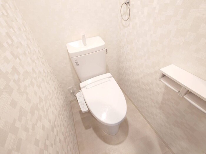 物件内観写真12　(トイレ)