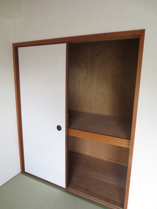 物件内観写真15　(収納)