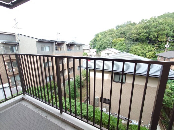 物件内観写真17　(室内からの展望)