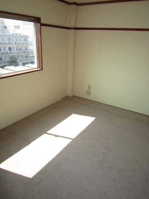 物件内観写真13　(居室)