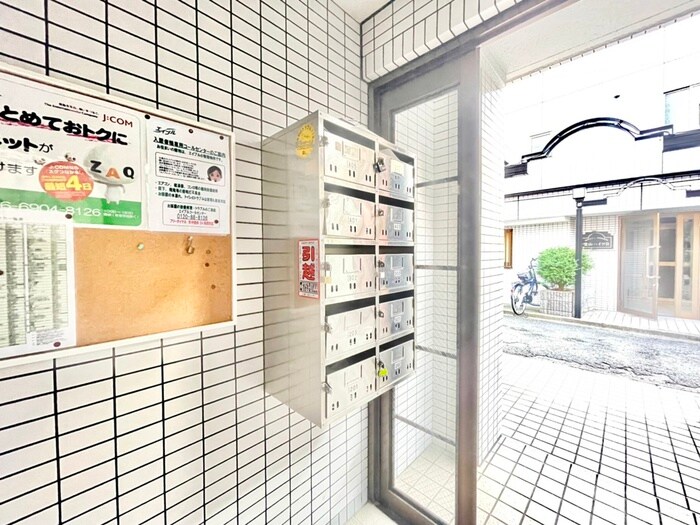 物件外観写真6　(建物設備)