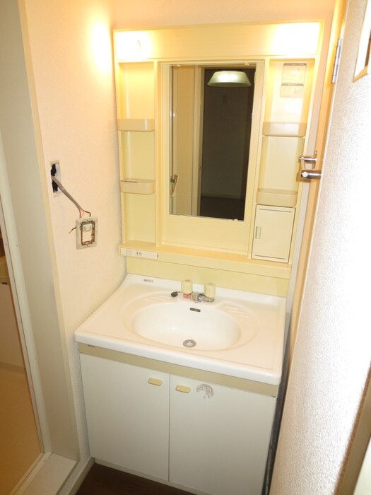 物件内観写真9　(洗面)