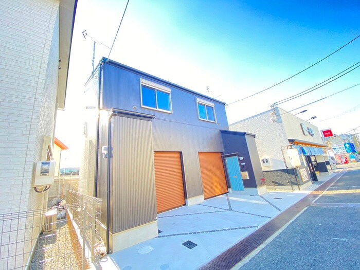 物件外観写真2　(外観写真)