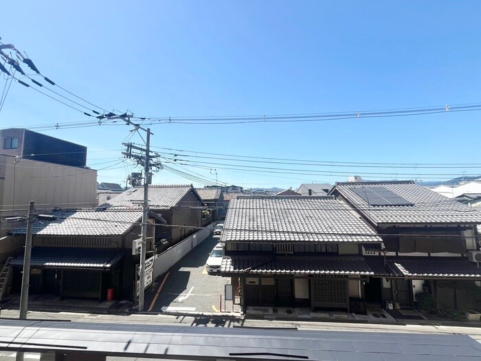 物件内観写真12　(室内からの展望)