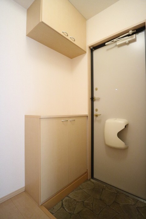 物件内観写真14　(玄関)