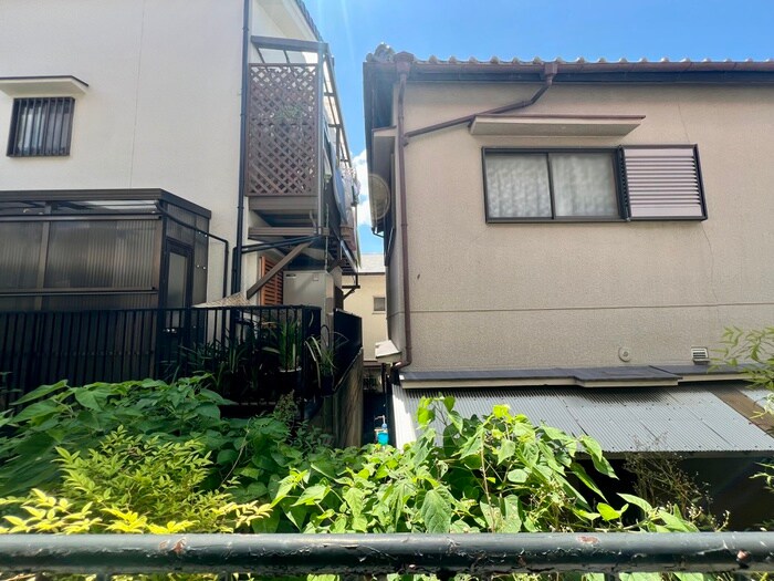 物件内観写真16　(室内からの展望)